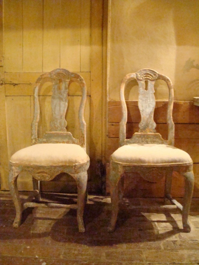 chaises gustaviennes